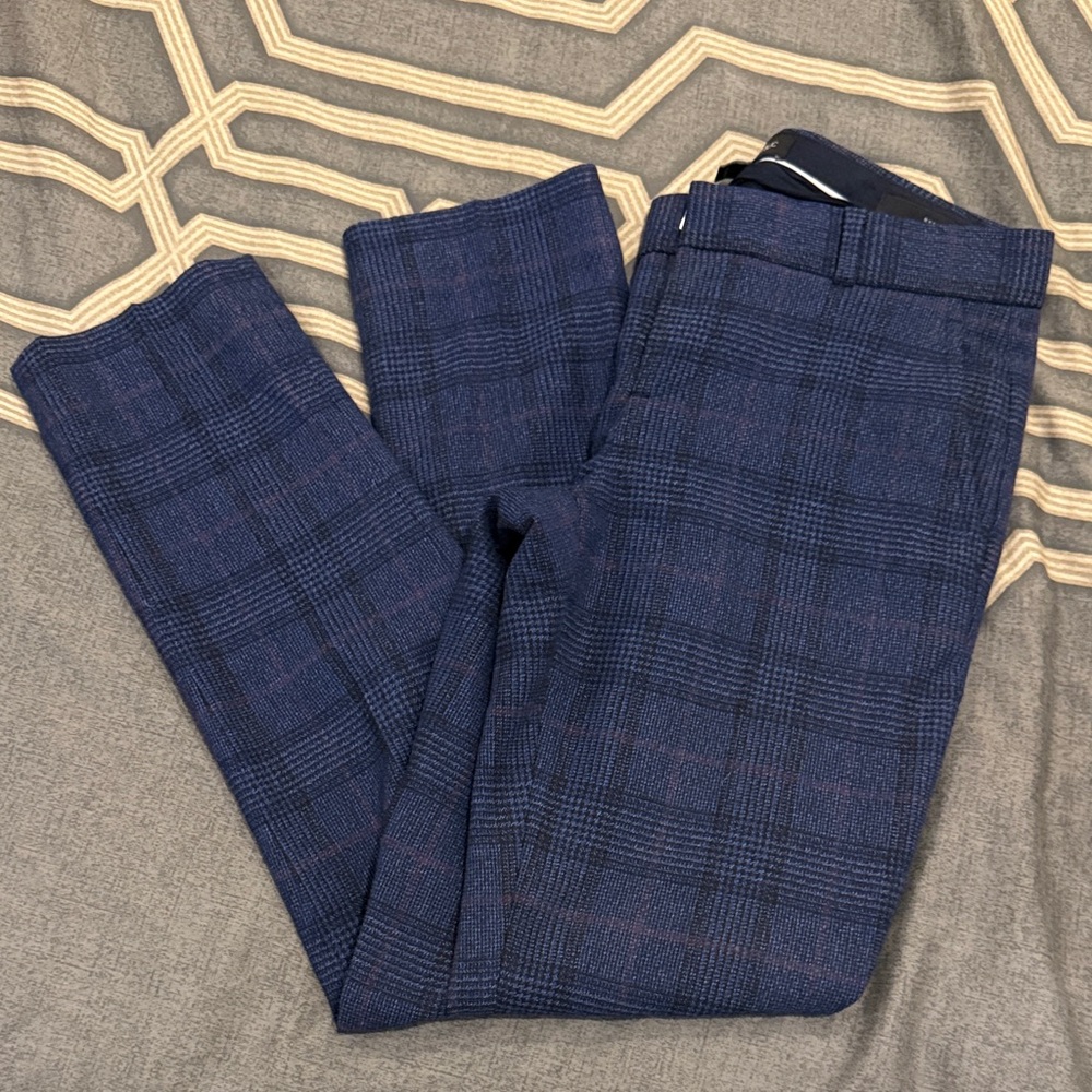 Banana Republic Women's Navy Plaid Trousers. Ryan Fit